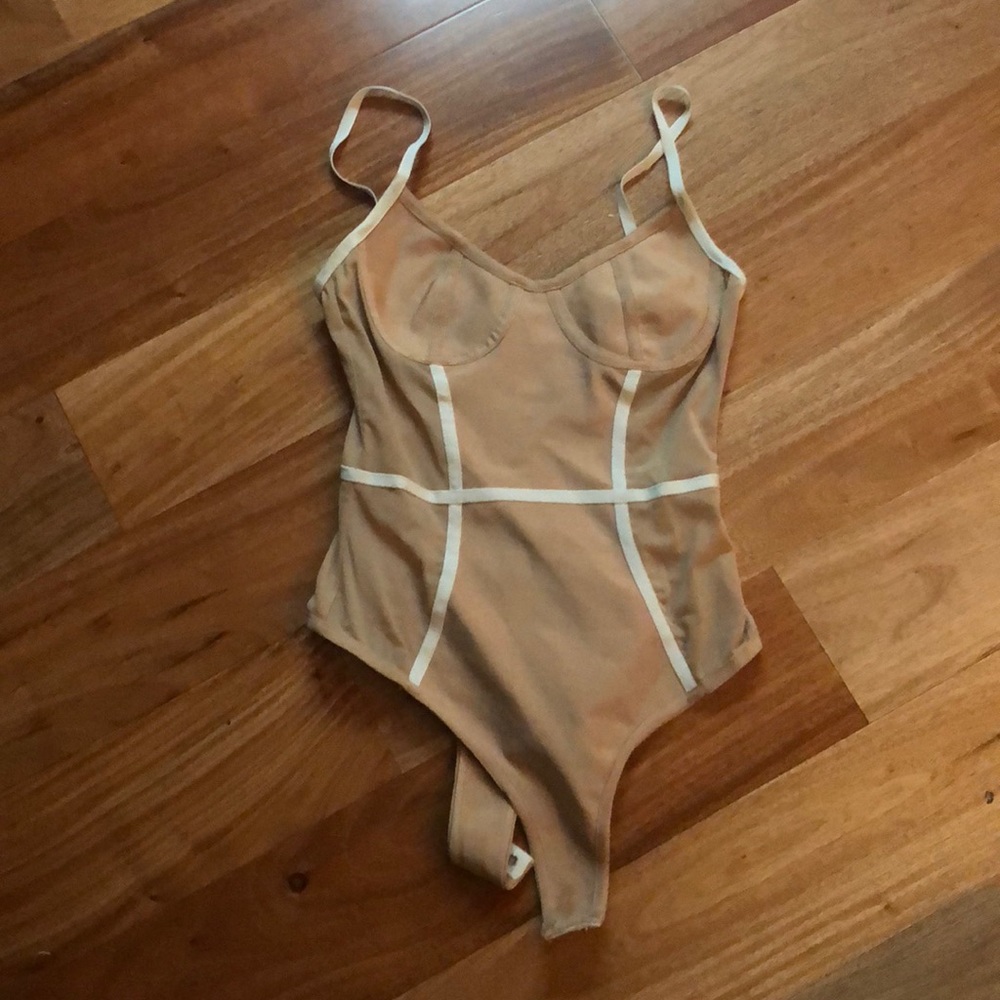 Tan and white bodysuit! Worn once.